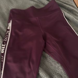 Zyia crop leggings purple